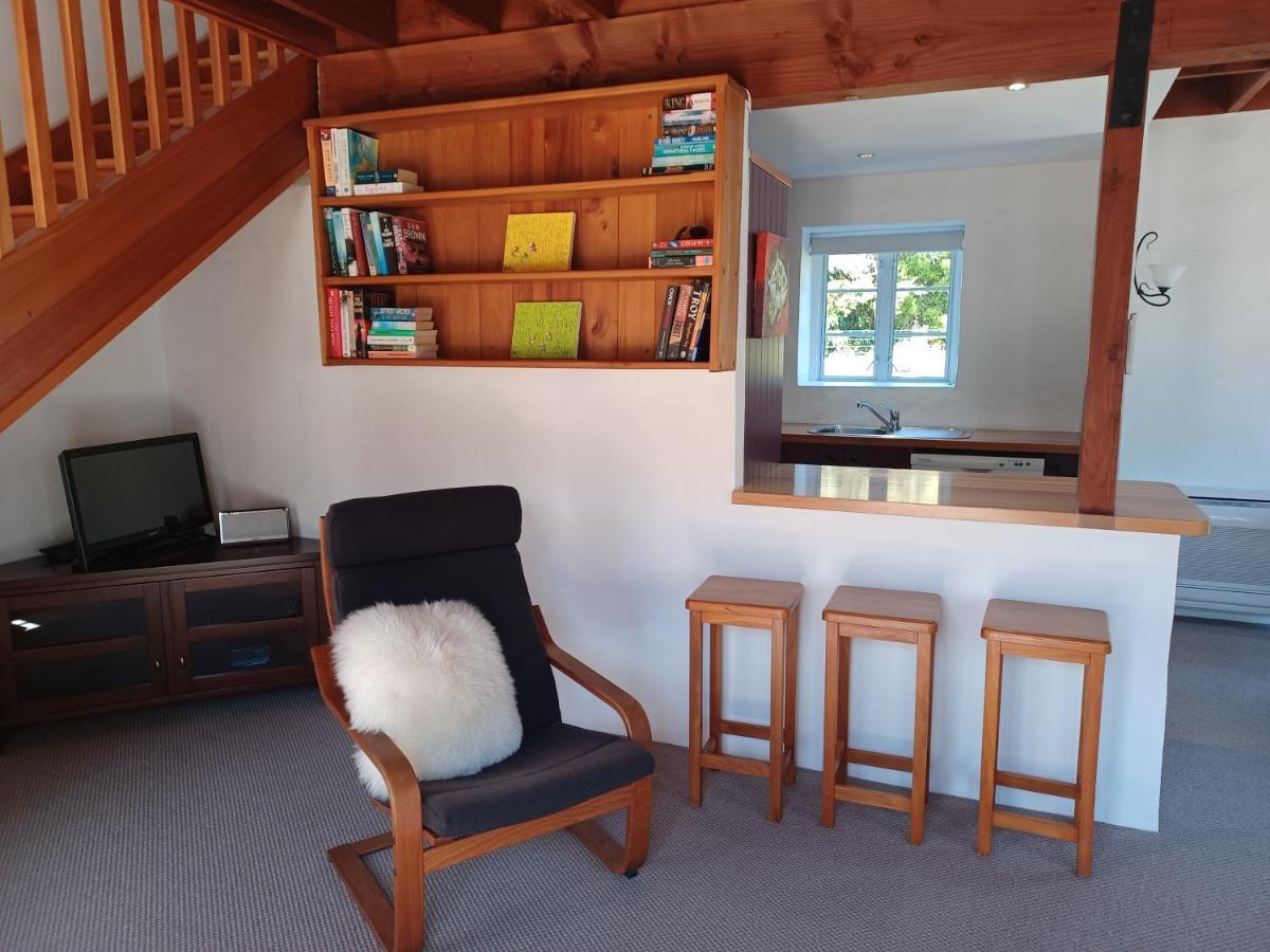 Pirita Vineyard Cottage. Upper Moutere Exteriér fotografie